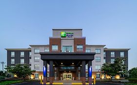 Holiday Inn Express Hotel & Suites Woodbridge, An Ihg Hotel